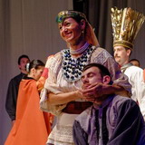 haromsz&eacute;k lead