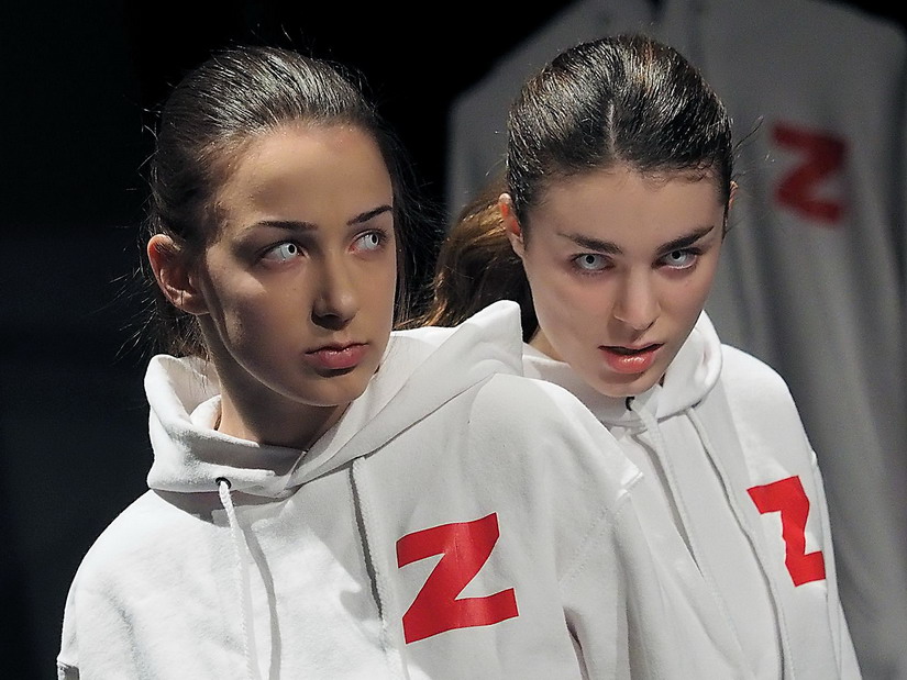 z 1