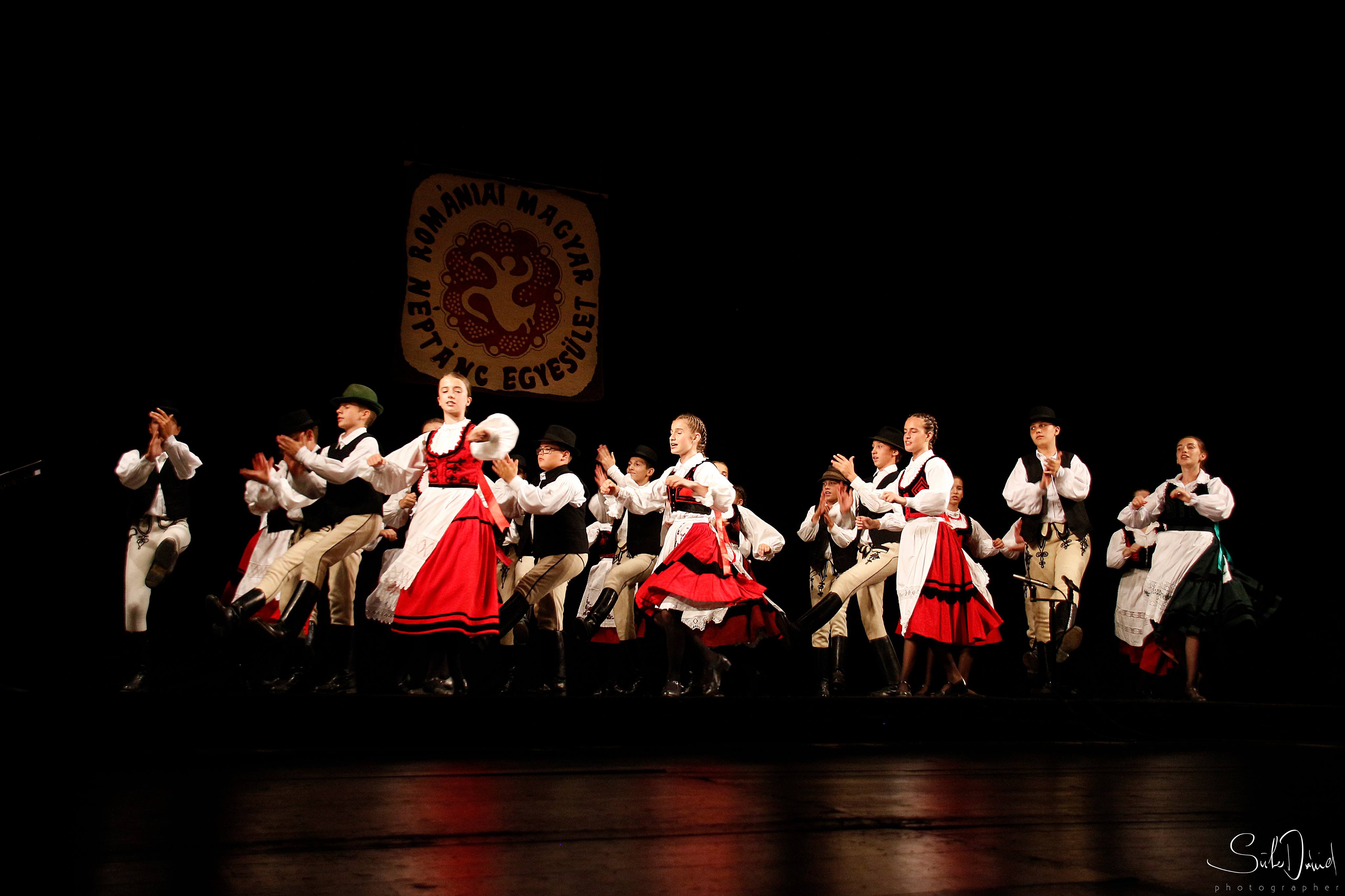 41488550 227176604821326 1419996735874269184 n